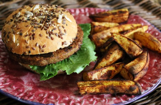 Beer Baked Sweet Potato Fries | JL Fields | JLgoesVegan.com